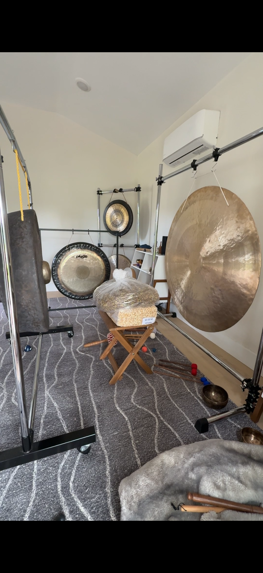 Organic Pistachio & Macadamia Nut Mix, Bathed in Sound Frequencies